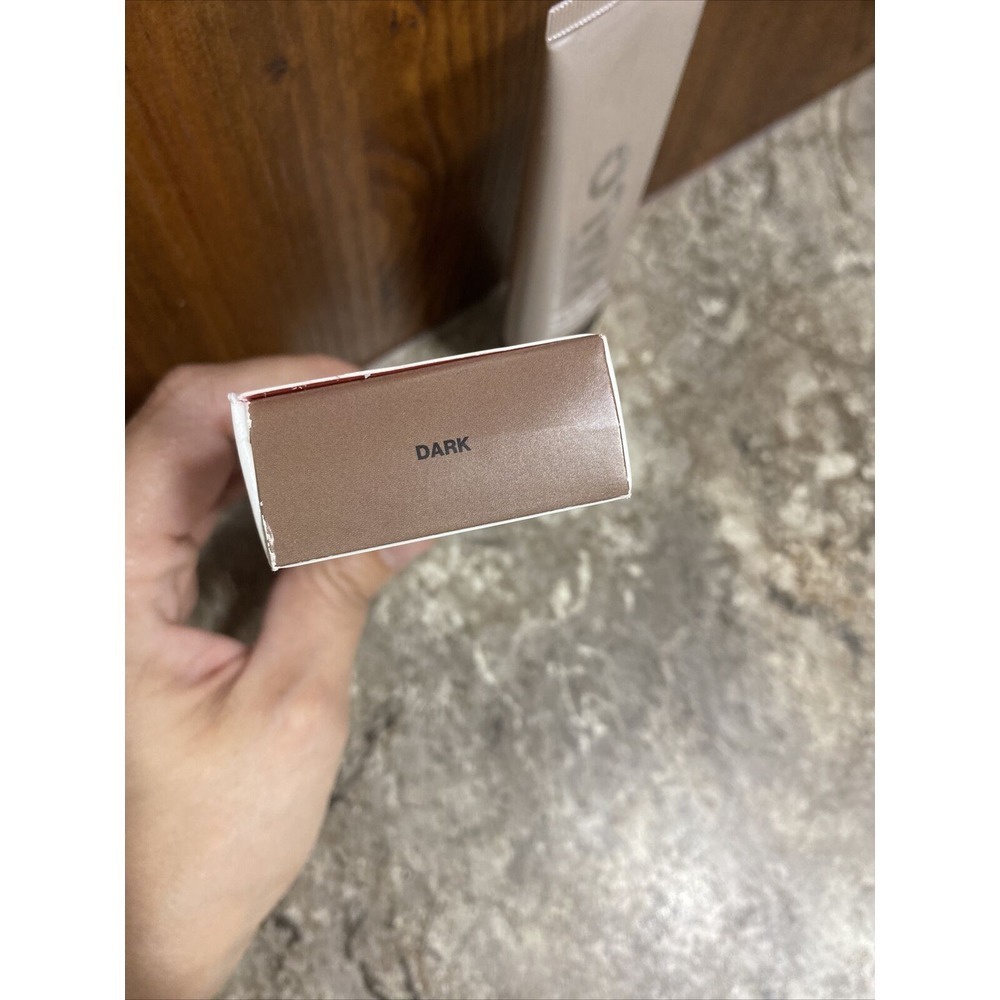 Smashbox Halo Healthy Glow All-In-One Tinted Moisturizer SPF 25 in Dark - Picture 2 of 4